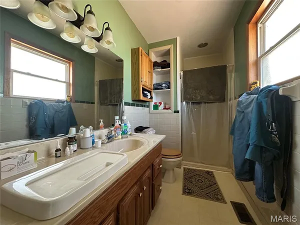 $324,500 | 34 Kathryn Drive, St. James, MO 65559