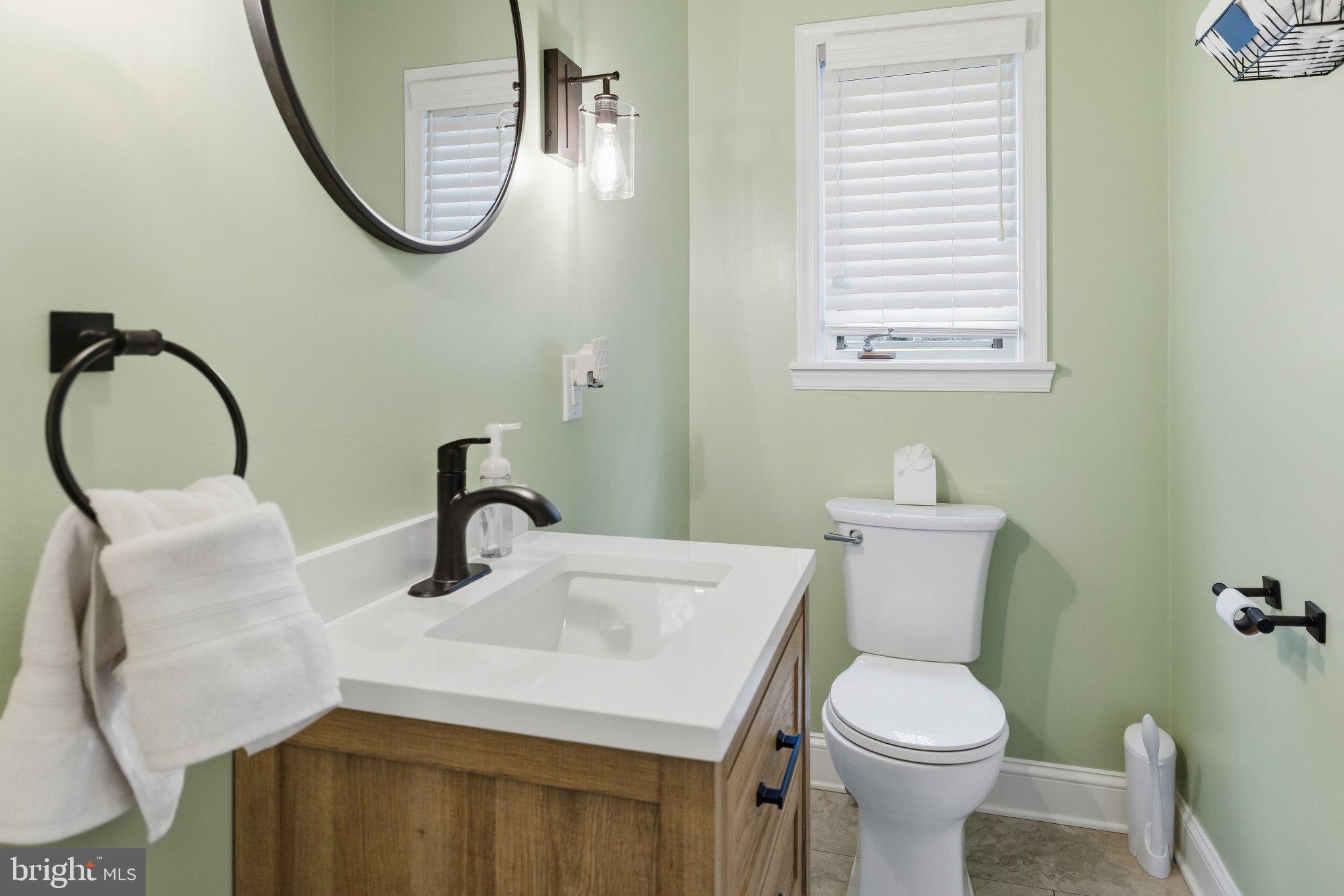 1046 Huntingdon Road Abington, PA 19001 - Photo 21 of 53 Family Room Powder Room