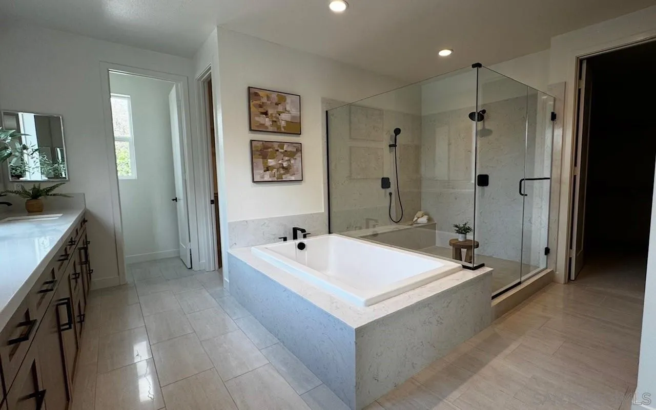 13780 Holly Oak Way Poway, CA 92064 - Photo 27 of 39