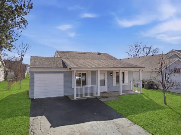 $310,000 | 1328 Big Horn Trail, Carol Stream, IL 60188