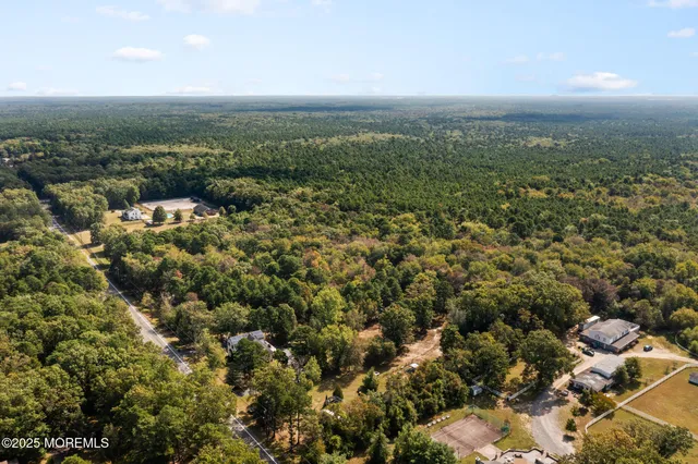 $899,900 | 1069 East Veterans Highway, Jackson, NJ 08527