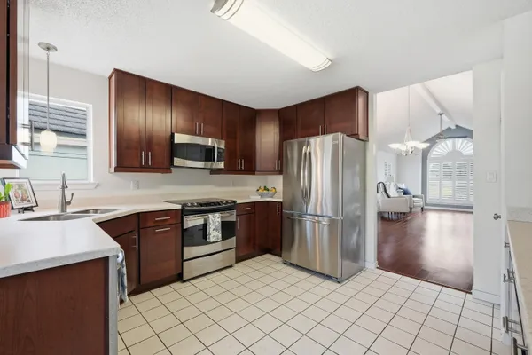 $475,000 | 946 Shalimar Pointe Drive, Shalimar, FL 32579