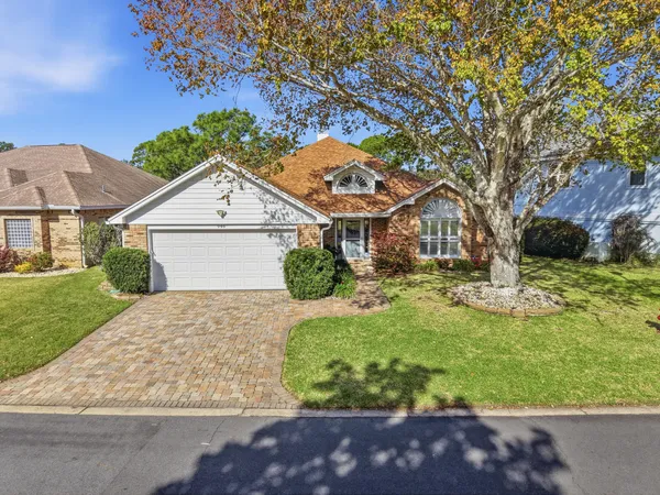 $475,000 | 946 Shalimar Pointe Drive, Shalimar, FL 32579