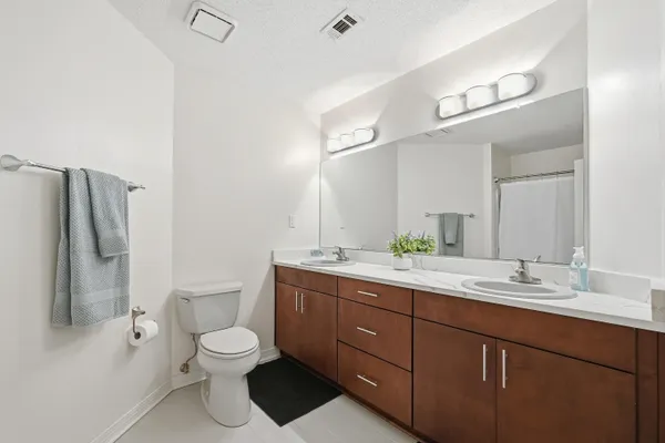 $475,000 | 946 Shalimar Pointe Drive, Shalimar, FL 32579