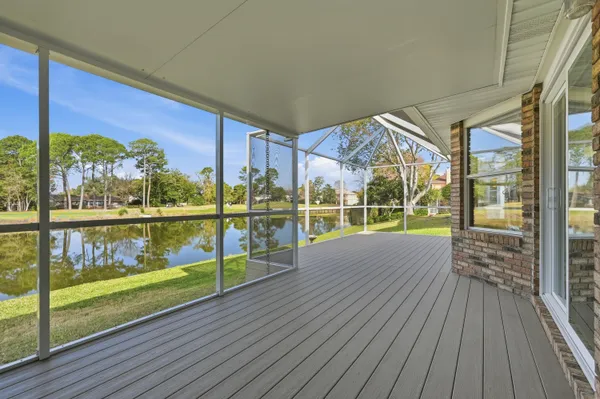 $475,000 | 946 Shalimar Pointe Drive, Shalimar, FL 32579