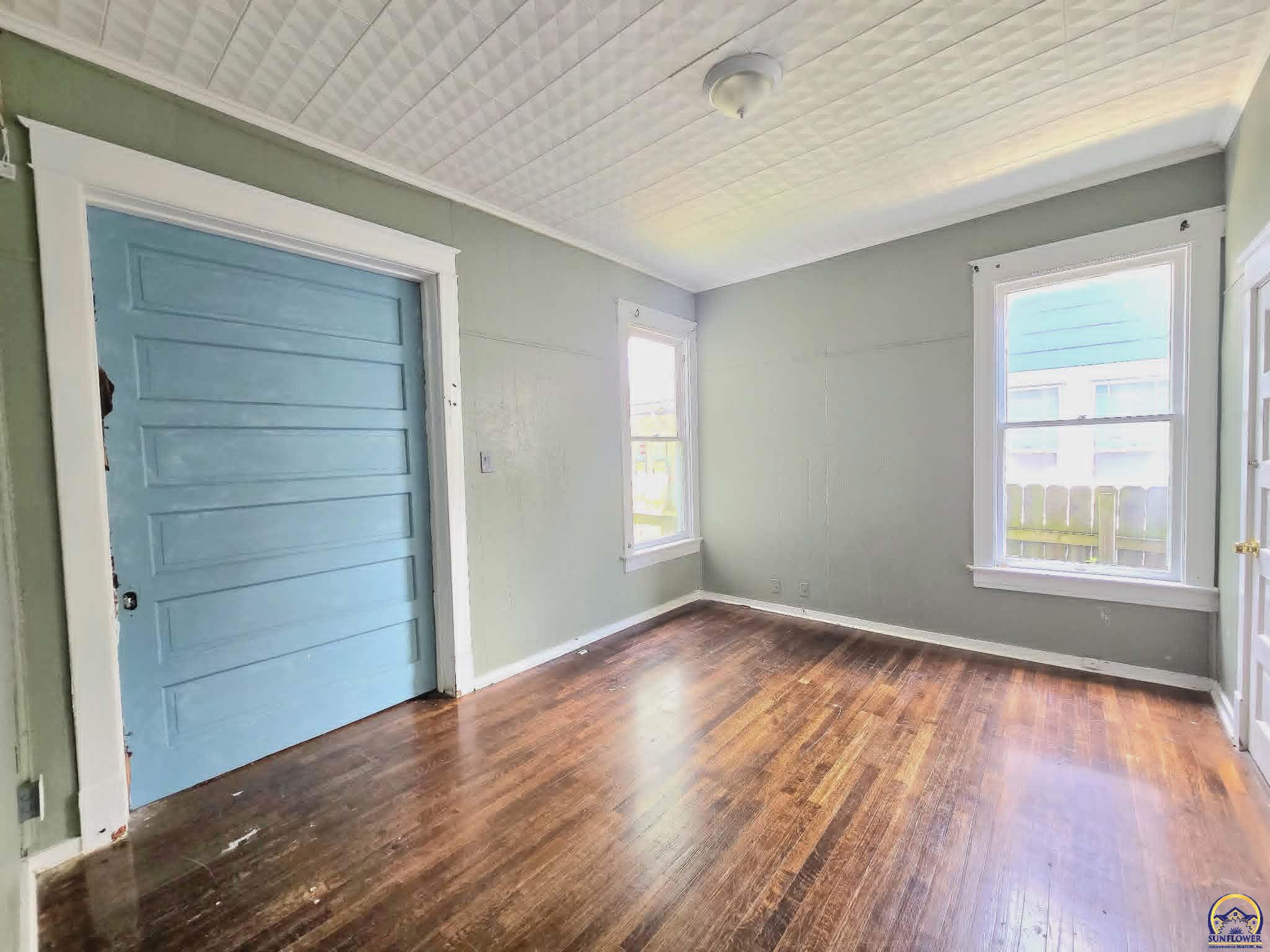 1248 Southwest Clay Street Topeka, KS 66604 - Photo 7 of 14