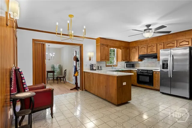 $384,500 | 6 Prince Charles Court, Savannah, GA 31406