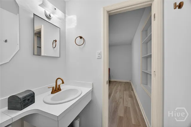 $384,500 | 6 Prince Charles Court, Savannah, GA 31406