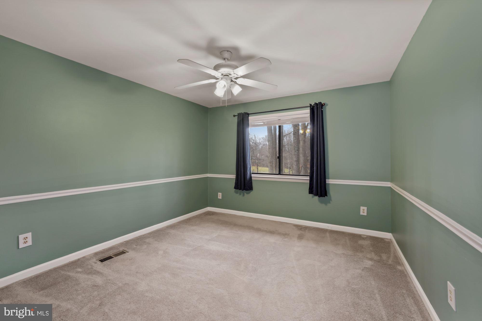 2158 Glencourse Lane Reston, VA 20191 - Photo 16 of 31 Second bedroom