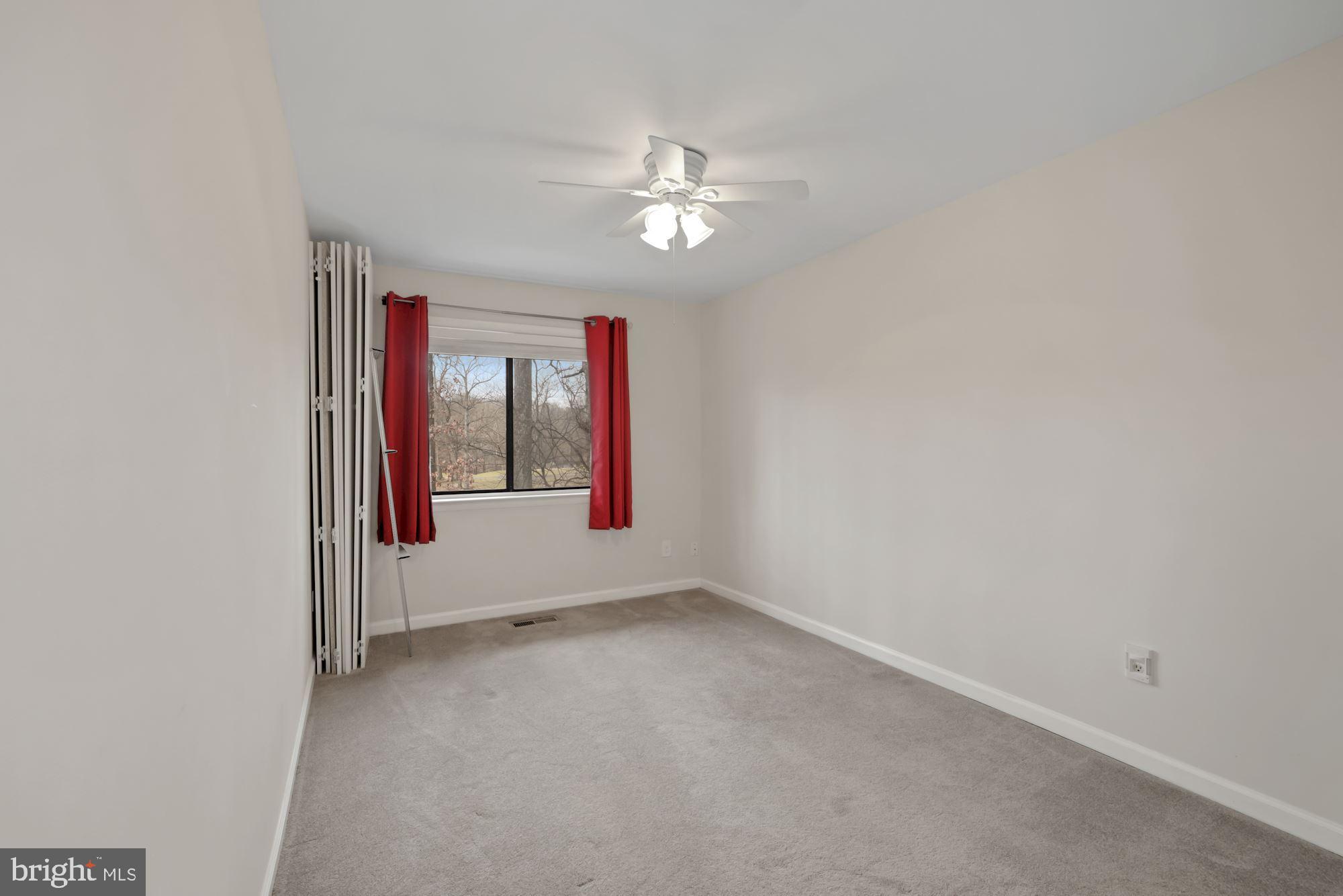 2158 Glencourse Lane Reston, VA 20191 - Photo 17 of 31 Third bedroom