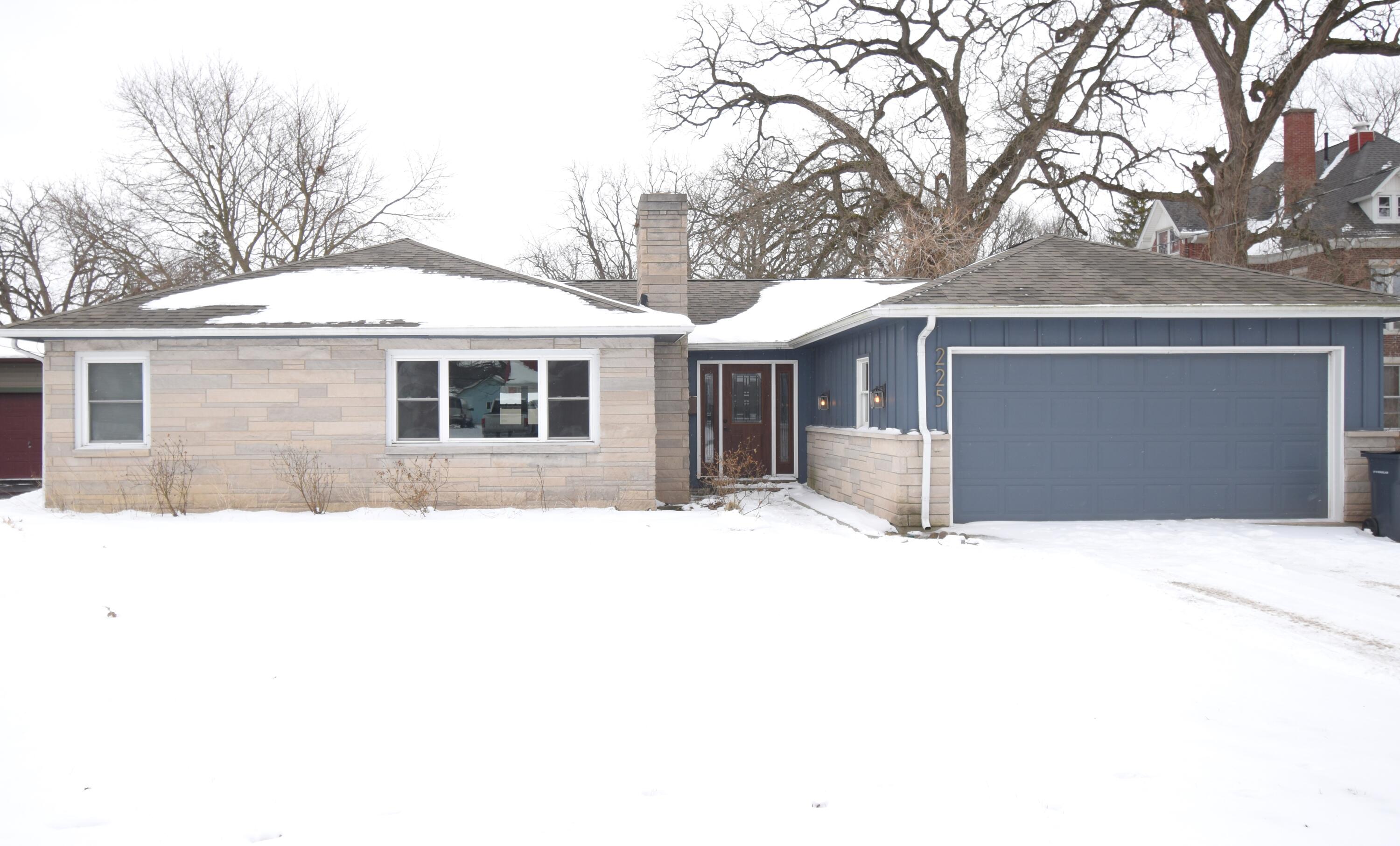 225 West Grace Street Rensselaer, IN 47978 - Photo 1 of 38 3000x1812