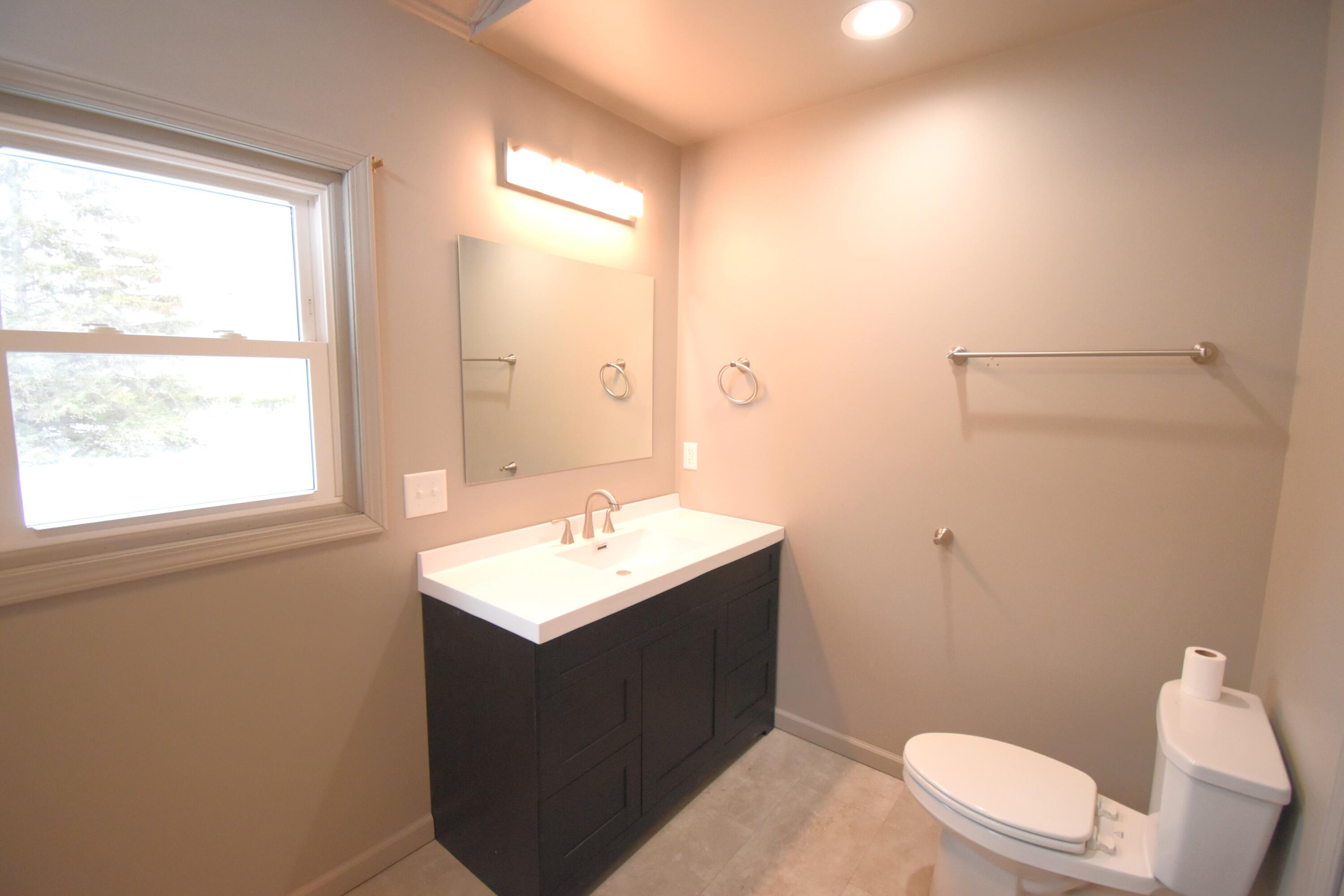 225 West Grace Street Rensselaer, IN 47978 - Photo 17 of 38 3000x2000