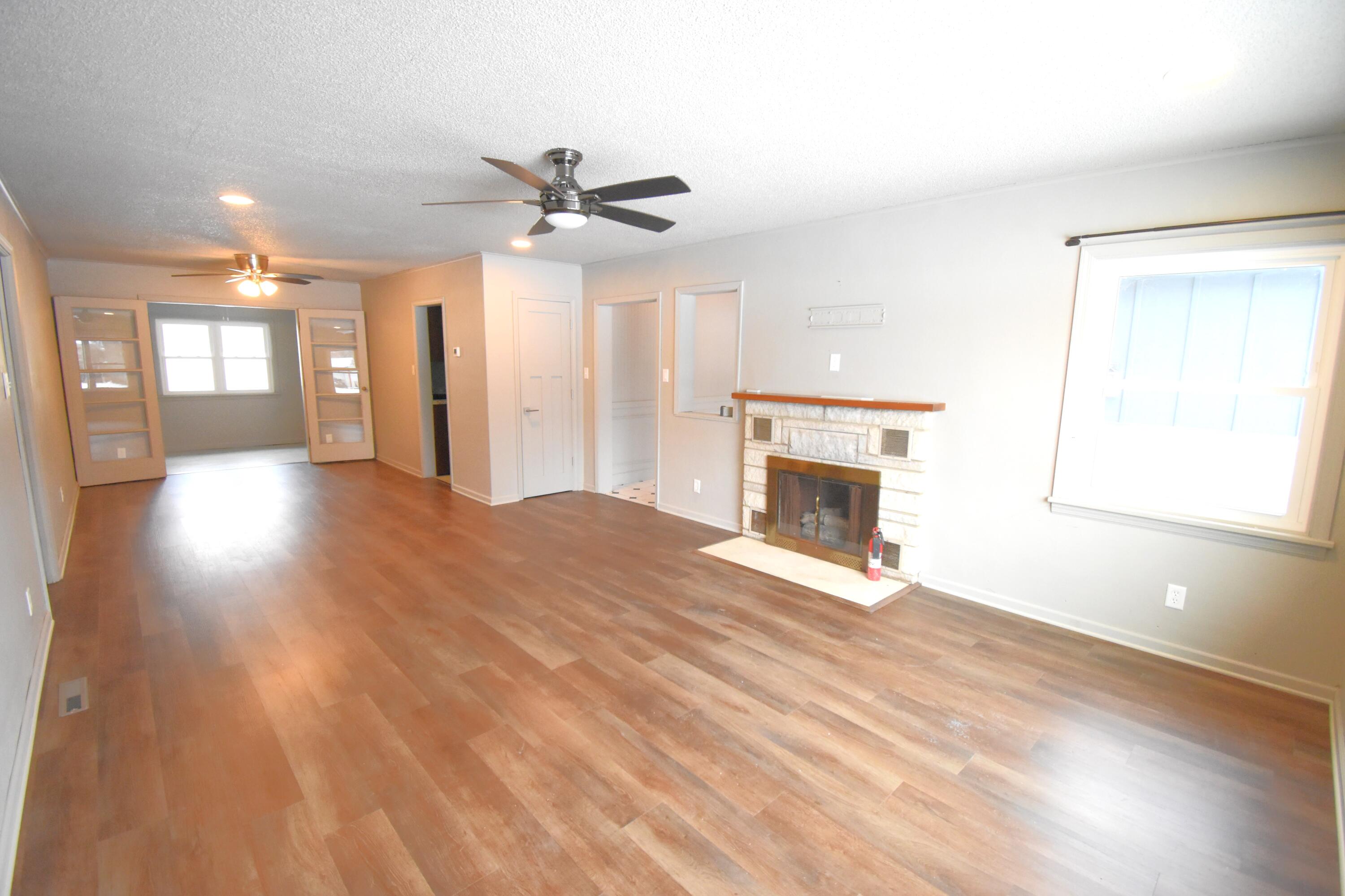 225 West Grace Street Rensselaer, IN 47978 - Photo 9 of 38 3000x2000