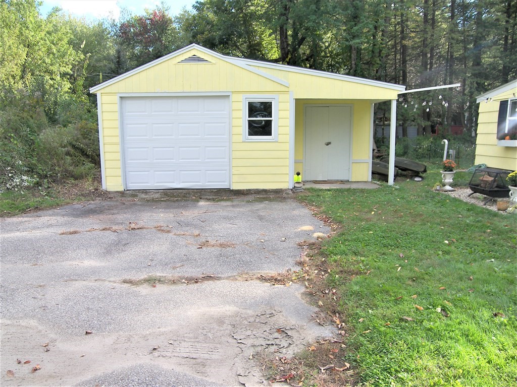 3 Rennie Road Merrimack, NH 03054 - Photo 3 of 17