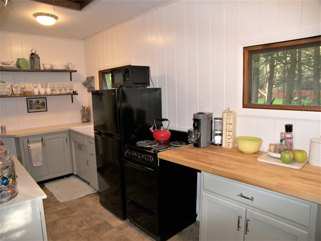 3 Rennie Road Merrimack, NH 03054 - Photo 8 of 17