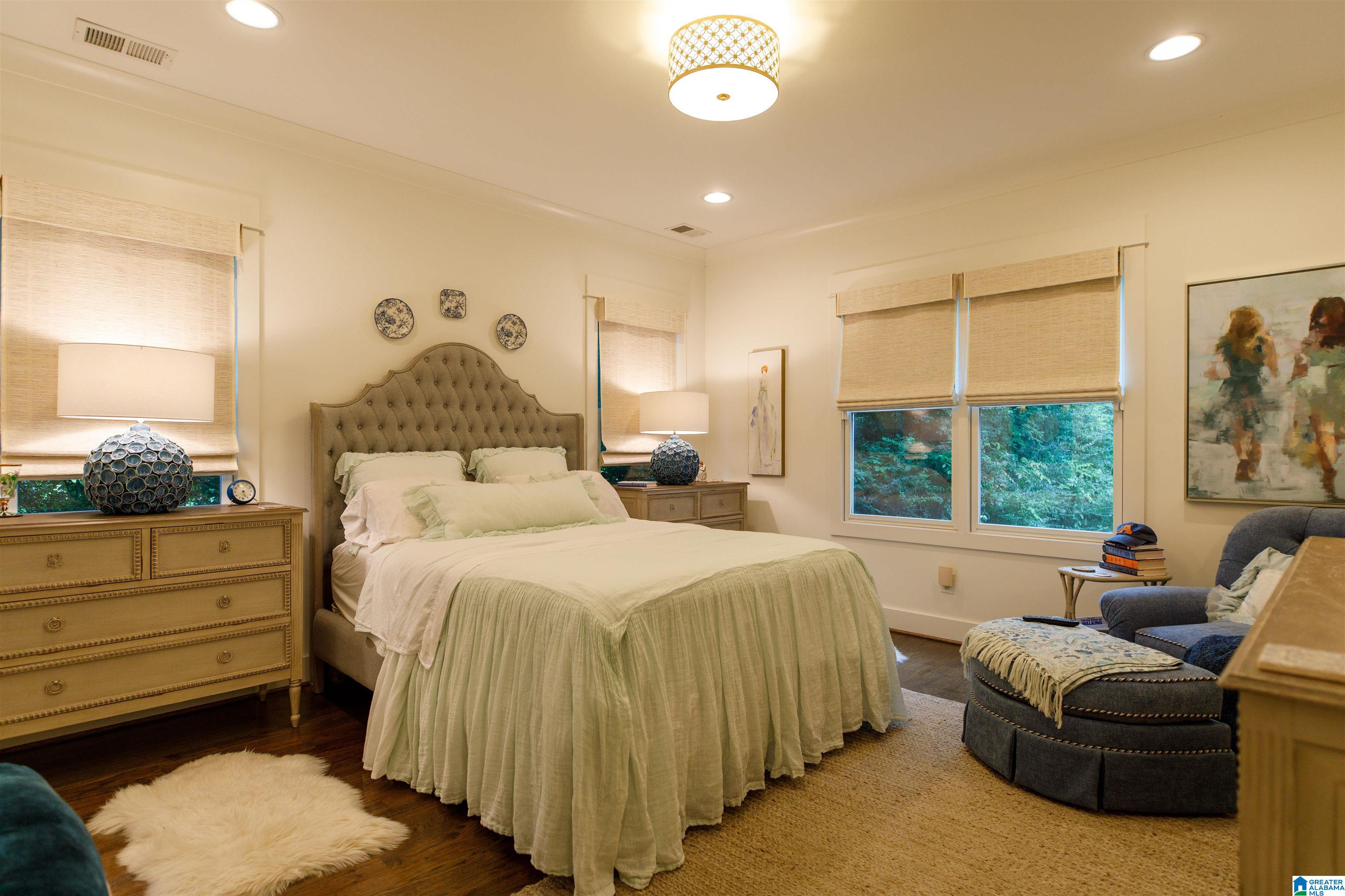 1030 Saulter Road Birmingham, AL 35209 - Photo 13 of 24