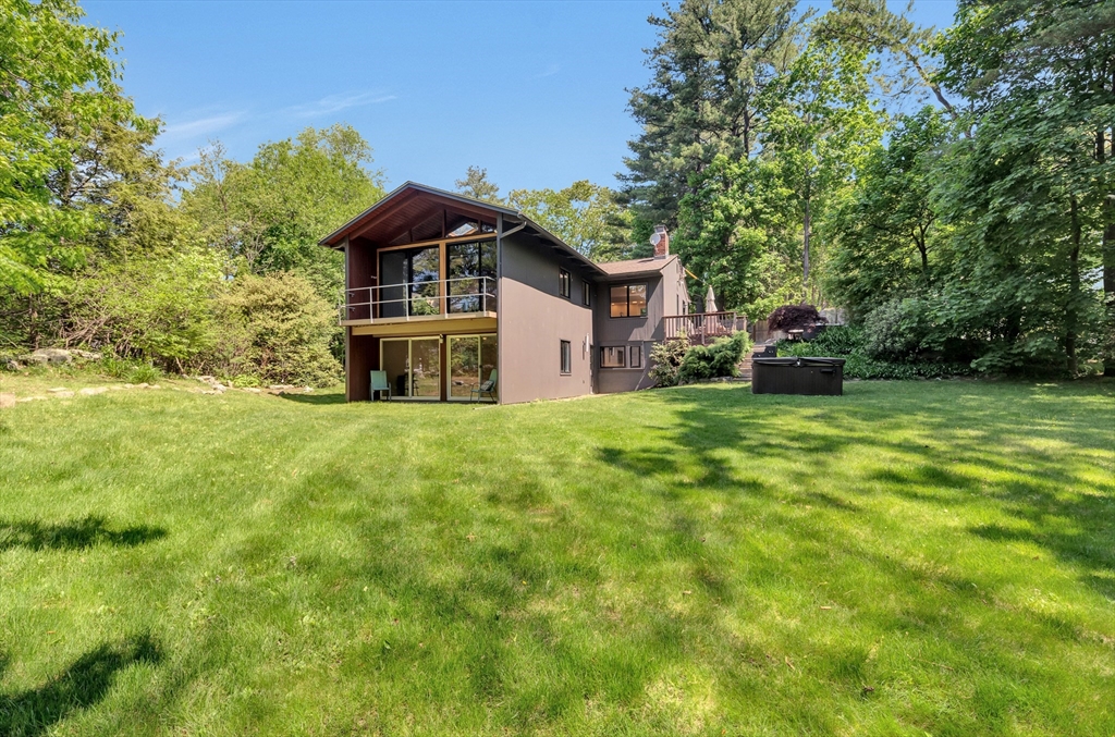 552 Concord Avenue Lexington, MA 02421 - Photo 1 of 31