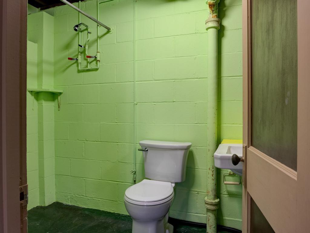 129 Wall Street Rochester, PA 15074 - Photo 21 of 24 a bathroom with a toilet and a shower
