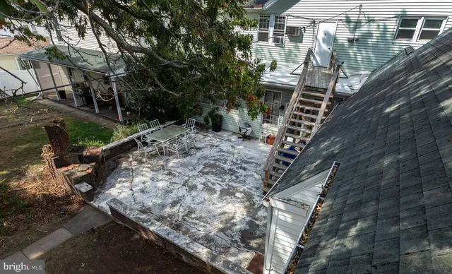 a car parked in the side of the road