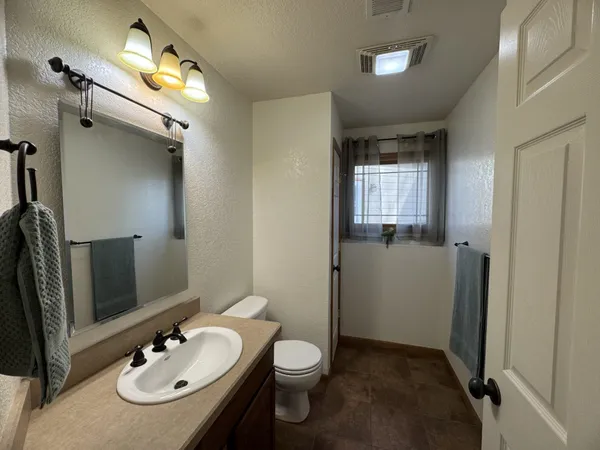 $679,000 | 2 Dale Drive, Lander, WY 82520