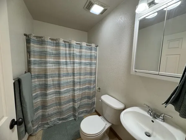 $679,000 | 2 Dale Drive, Lander, WY 82520