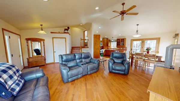 $679,000 | 2 Dale Drive, Lander, WY 82520