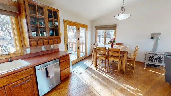 $679,000 | 2 Dale Drive, Lander, WY 82520