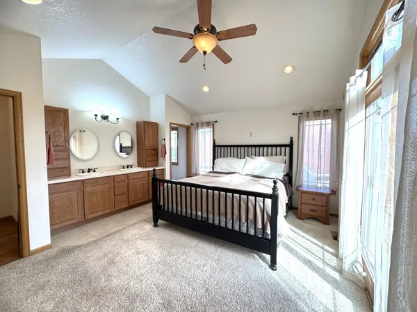 $679,000 | 2 Dale Drive, Lander, WY 82520