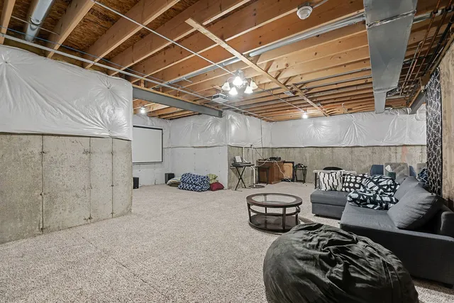 $4,000 | 4319 Silver Bell Court, Naperville, IL 60564