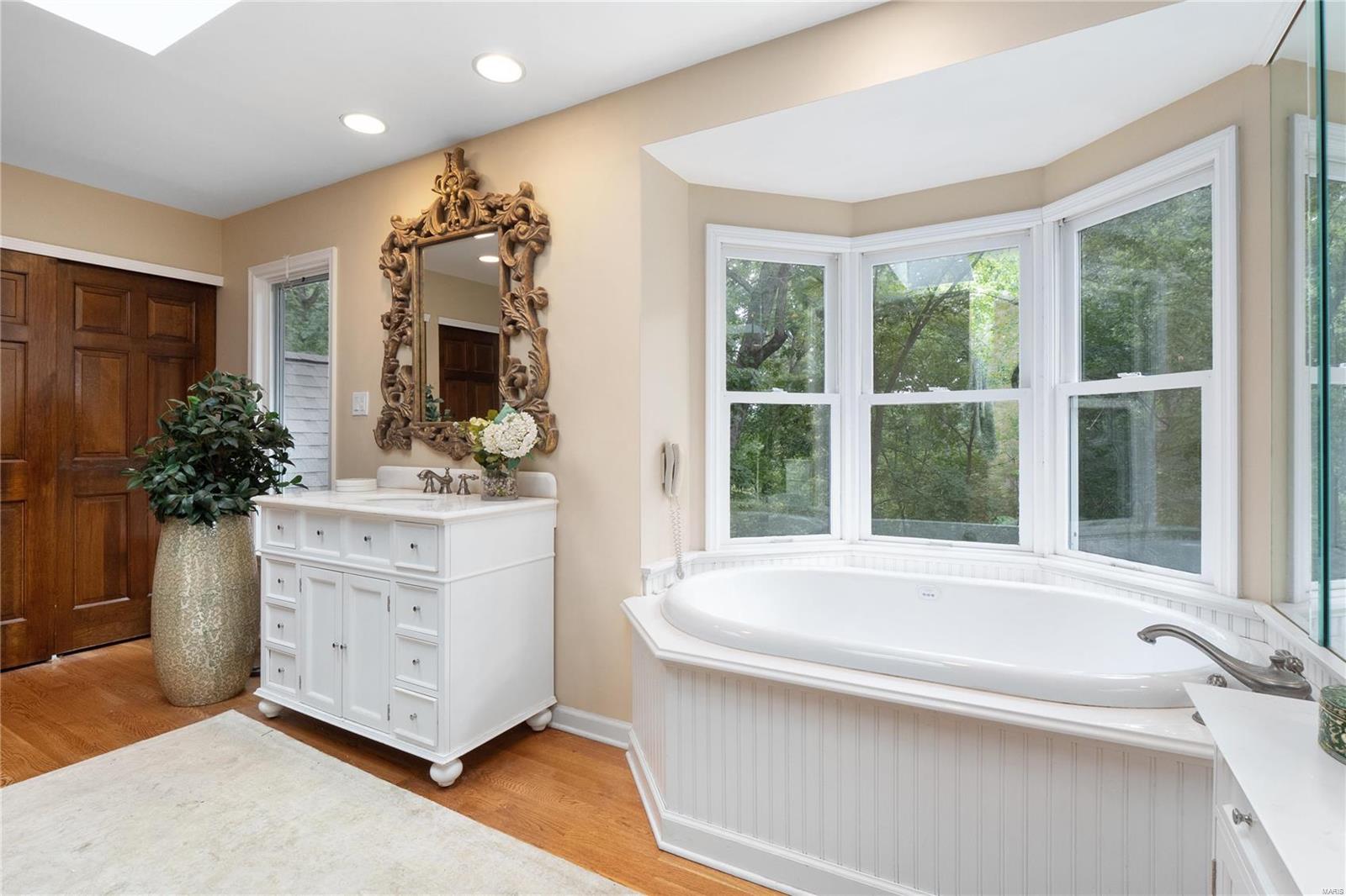 36 Chesterfield Lakes Road Chesterfield, MO 63005 - Photo 23 of 42 Gallery Image 23