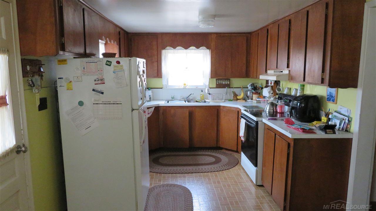11428 Gilbert Road Memphis, MI 48041 - Photo 9 of 12 50009067-8.JPG