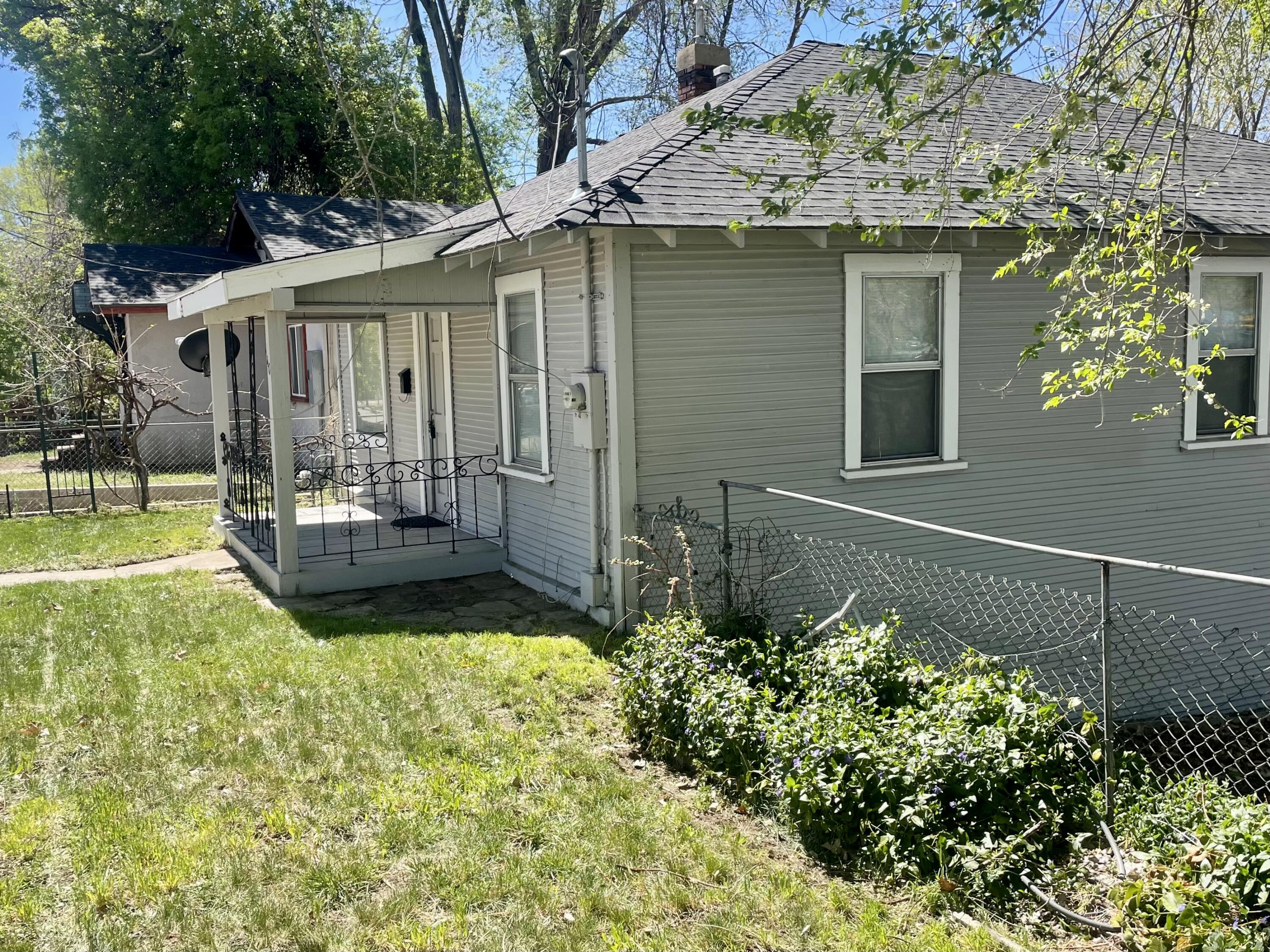 40 Foss Street Susanville, CA 96130 - Photo 2 of 45 a view of a house with backyard and sitting area