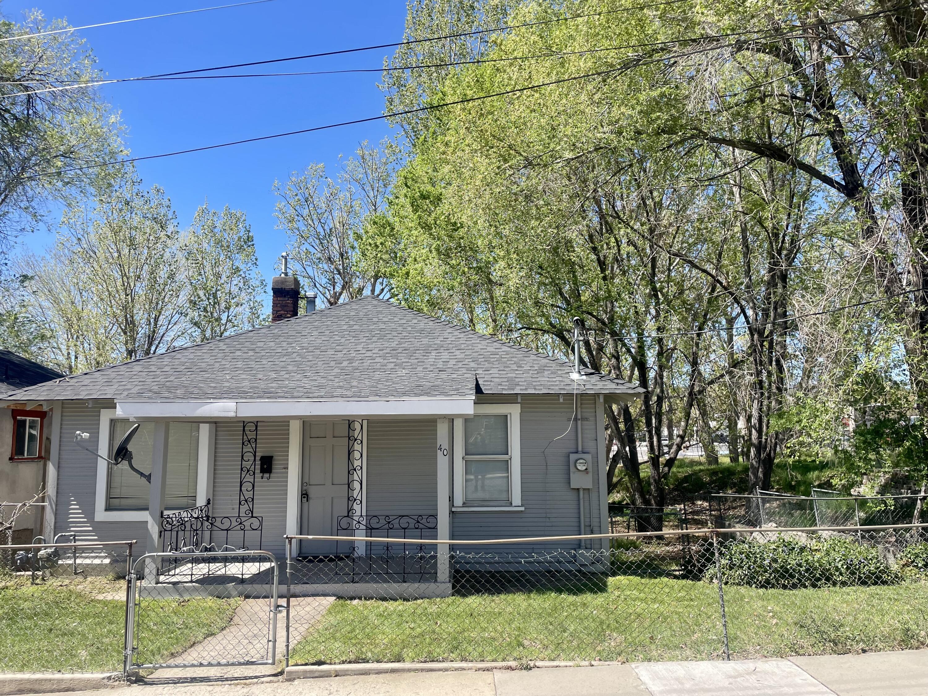 40 Foss Street Susanville, CA 96130 - Photo 4 of 45 front view of a house