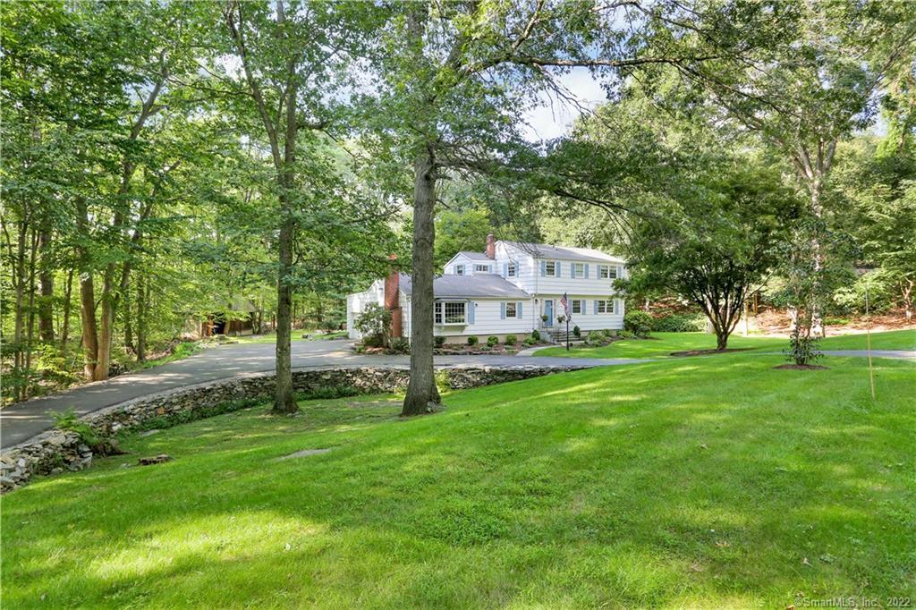 391 Papurah Road Fairfield, CT 06825 - Photo 1 of 1