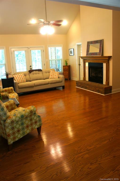 348 Craig Manor Road Lancaster, SC 29720 - Photo 3 of 21 Gallery Image 3