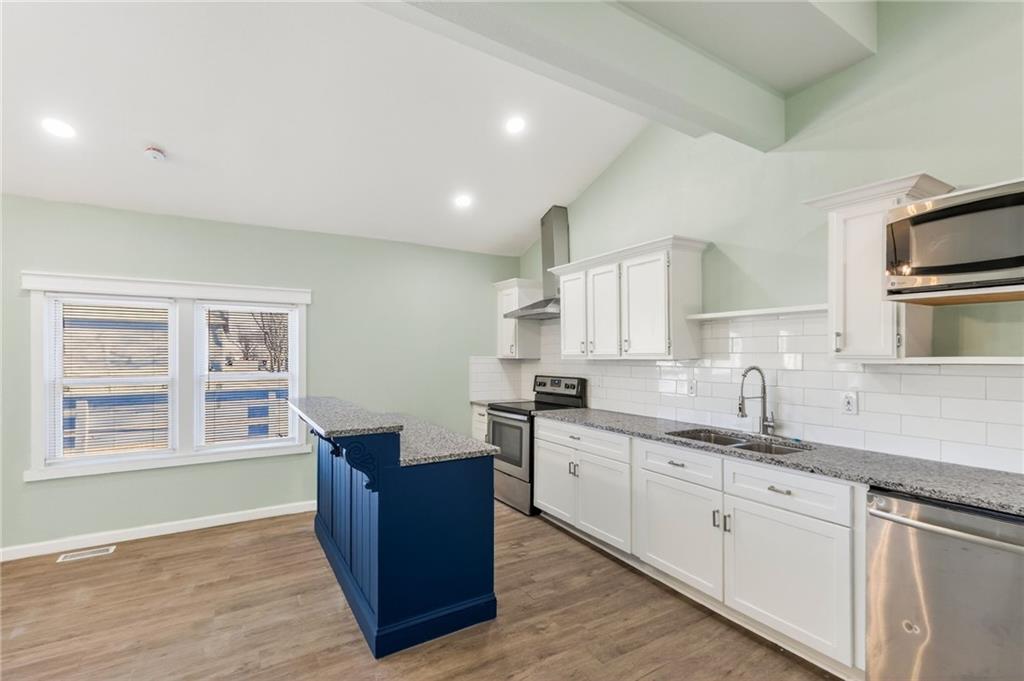 1402 Southwest Jefferson Street Lee's Summit, MO 64081 - Photo 14 of 32