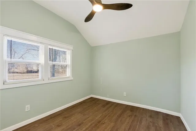 $257,000 | 1402 Southwest Jefferson Street, Lee's Summit, MO 64081