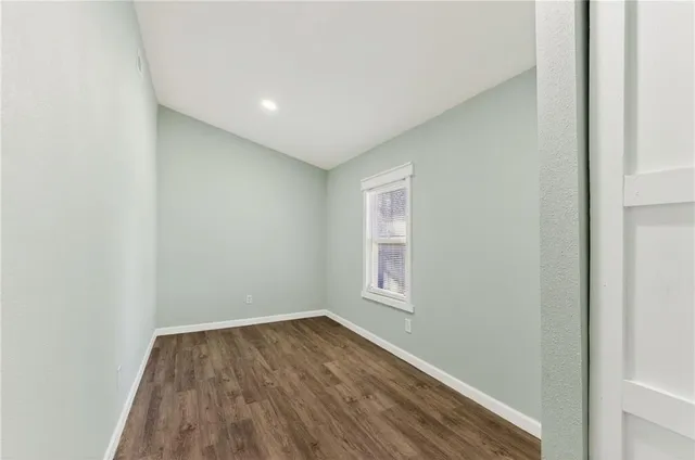 $257,000 | 1402 Southwest Jefferson Street, Lee's Summit, MO 64081