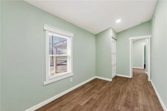 $257,000 | 1402 Southwest Jefferson Street, Lee's Summit, MO 64081