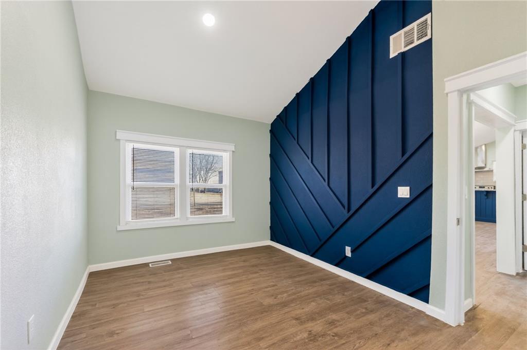 1402 Southwest Jefferson Street Lee's Summit, MO 64081 - Photo 23 of 32