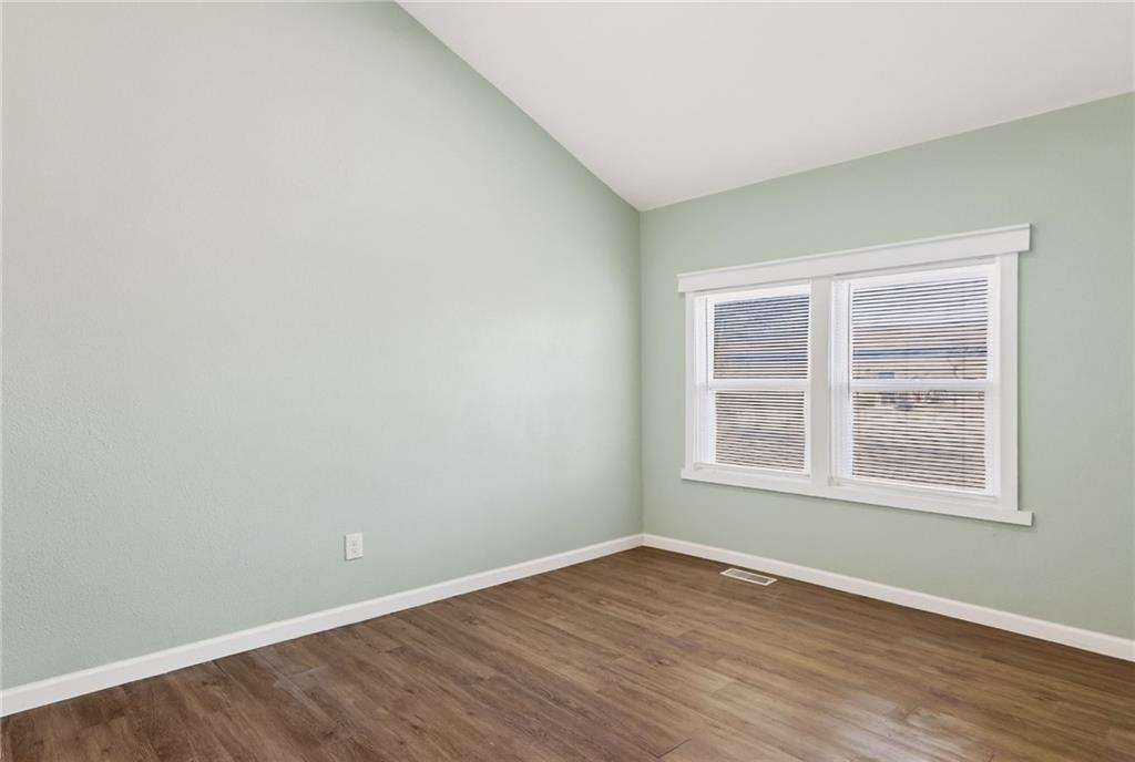 1402 Southwest Jefferson Street Lee's Summit, MO 64081 - Photo 25 of 32