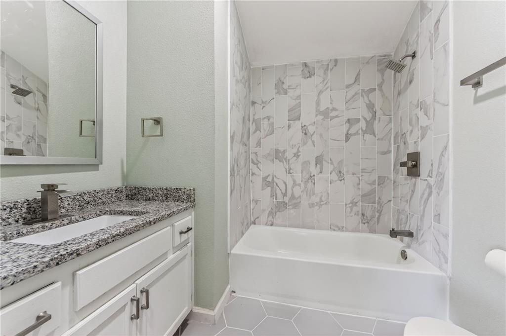 1402 Southwest Jefferson Street Lee's Summit, MO 64081 - Photo 30 of 32