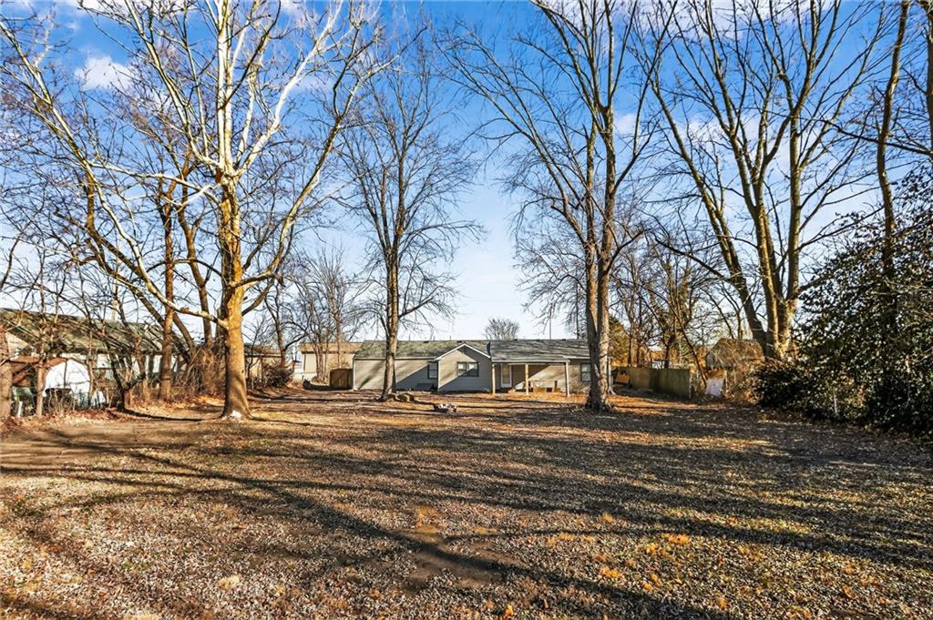 1402 Southwest Jefferson Street Lee's Summit, MO 64081 - Photo 8 of 32