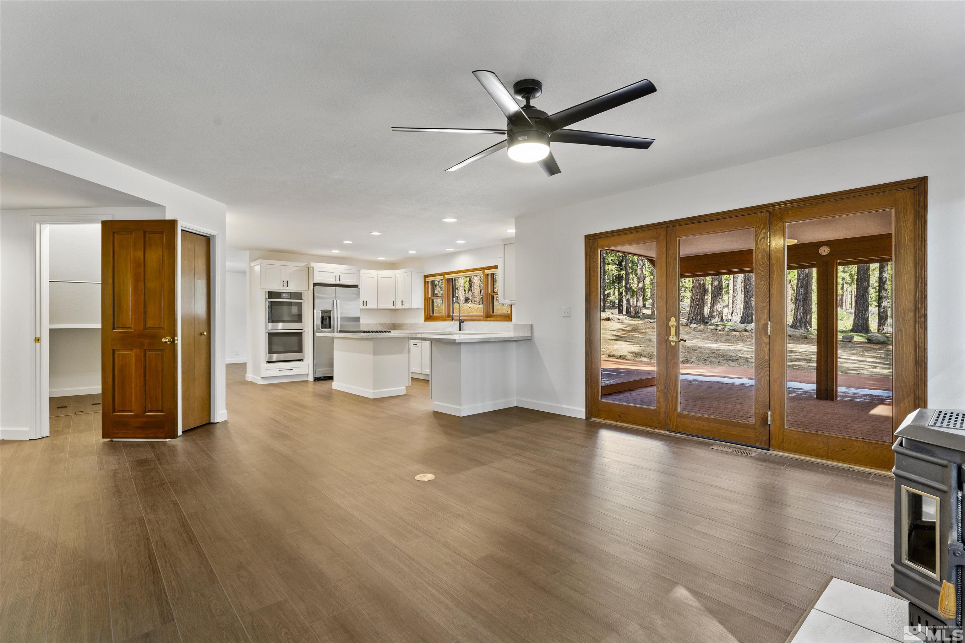 855 Joy Lake Road Reno, NV 89511 - Photo 16 of 40 Photo 16