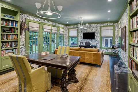 $4,600,000 | 15 Courtlandt Place, Houston, TX 77006