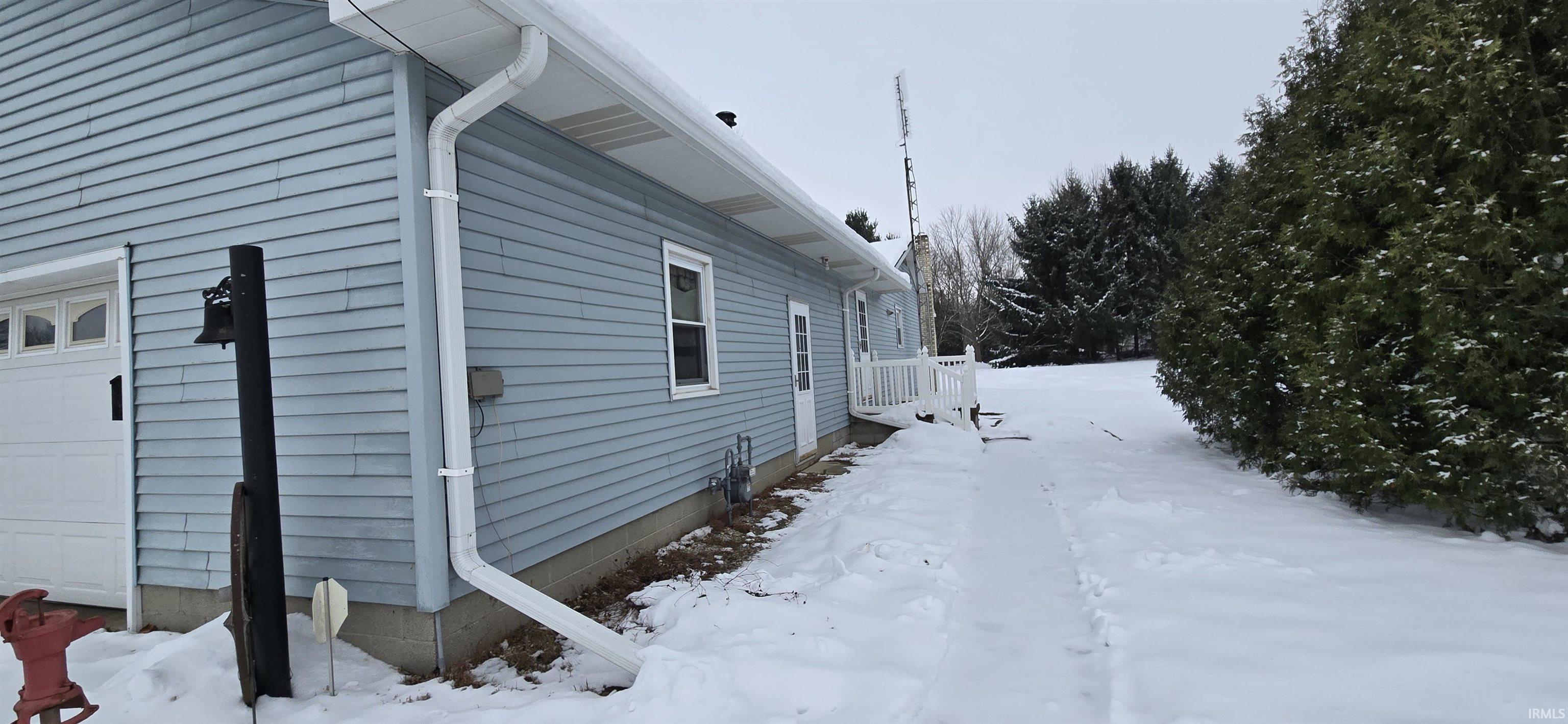10942 North Ogden Road North Manchester, IN 46962 - Photo 4 of 36