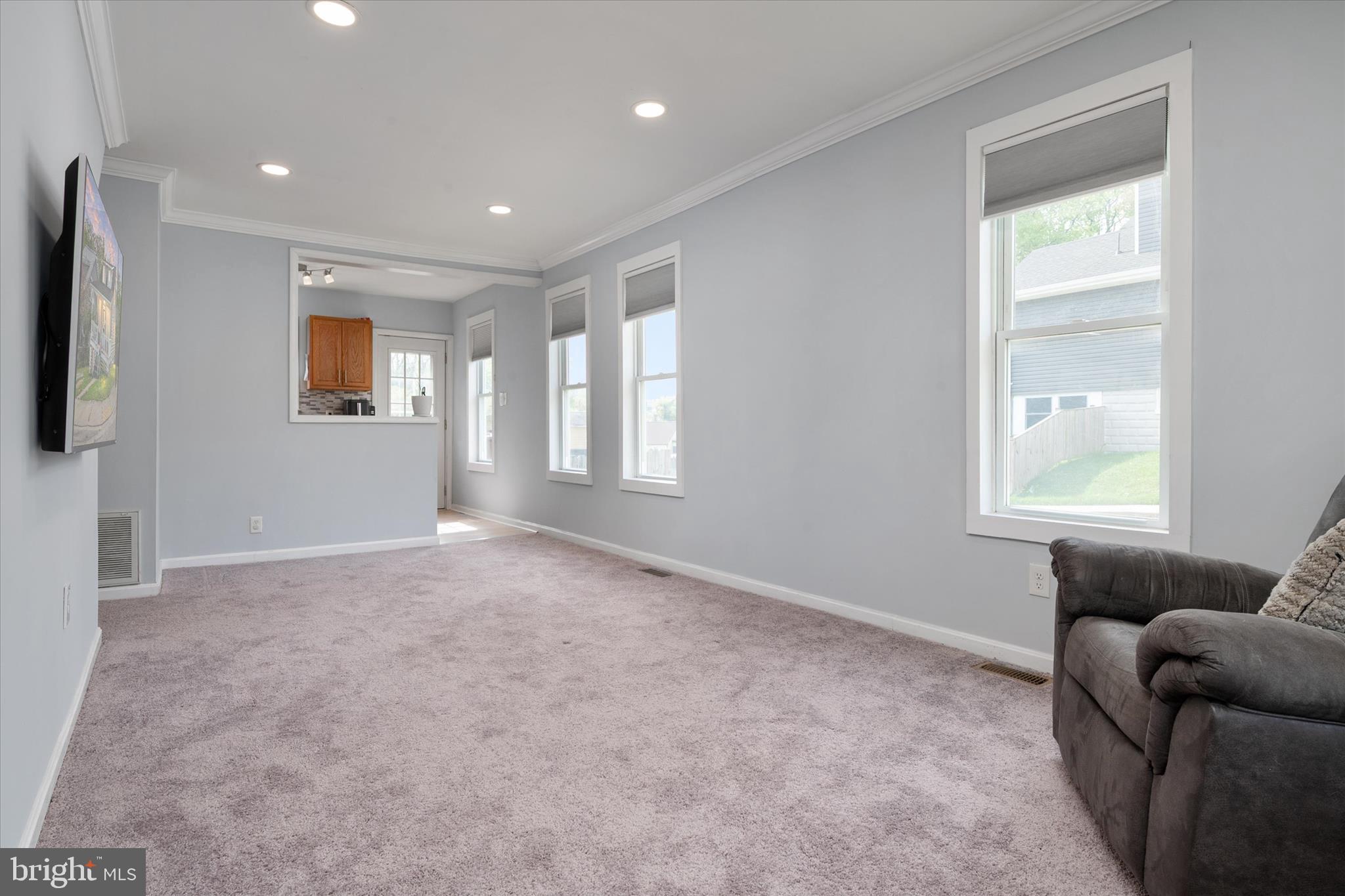 37 Patapsco Road Linthicum Heights, MD 21090 - Photo 9 of 30 Gallery Image 9