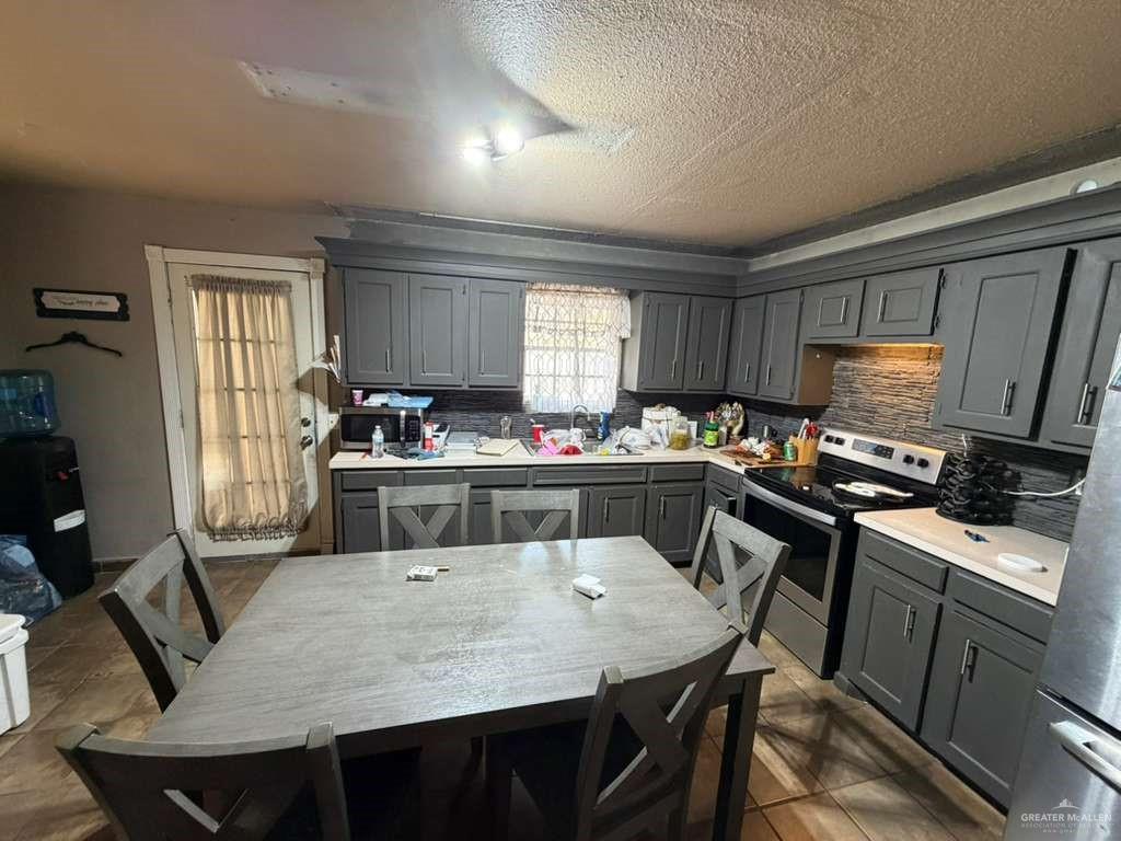 987 Humberto Street Roma, TX 78584 - Photo 5 of 12 Gallery Image 5