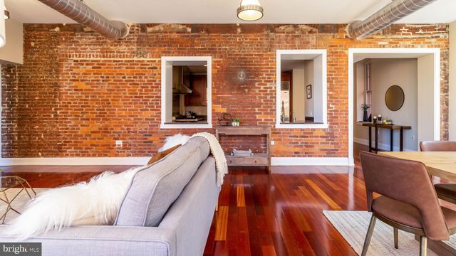 $1,052,196 | 215 I Street Northeast, Unit 304, Washington, DC 20002