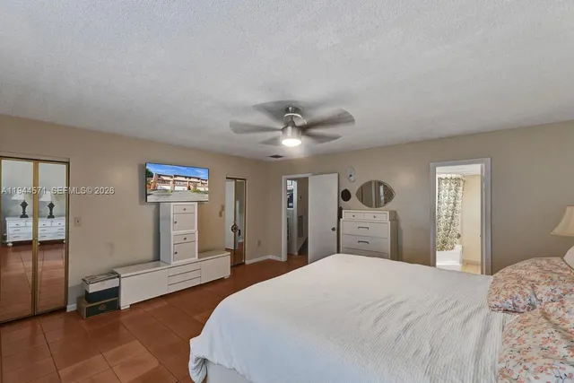 $389,900 | 8690 Southwest 154th Cir Place, Unit 3D, Miami, FL 33193